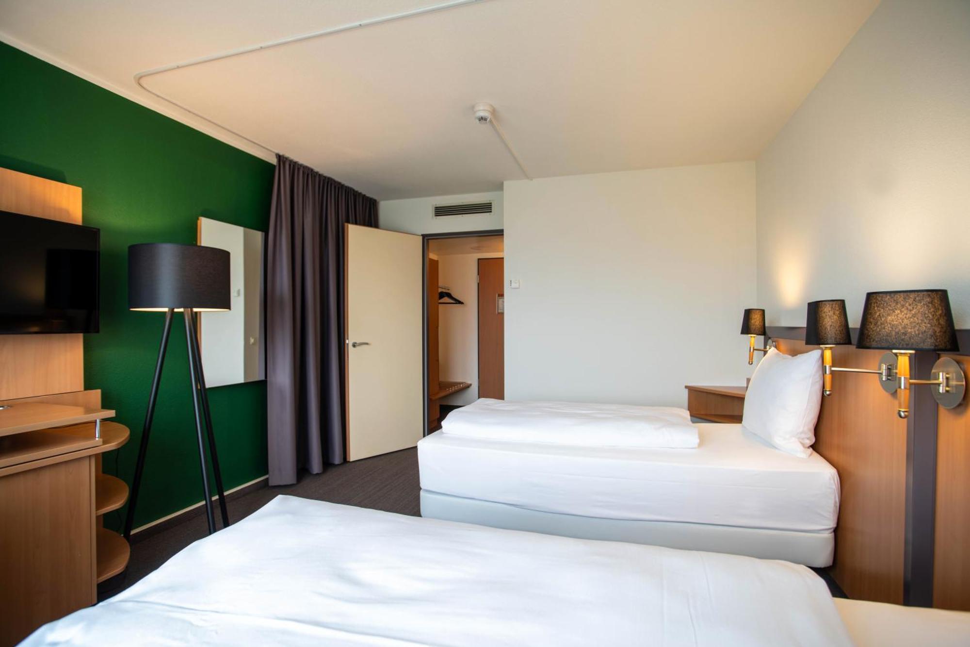 Best Western Conference Airporthotel Frankfurt Moerfelden Экстерьер фото
